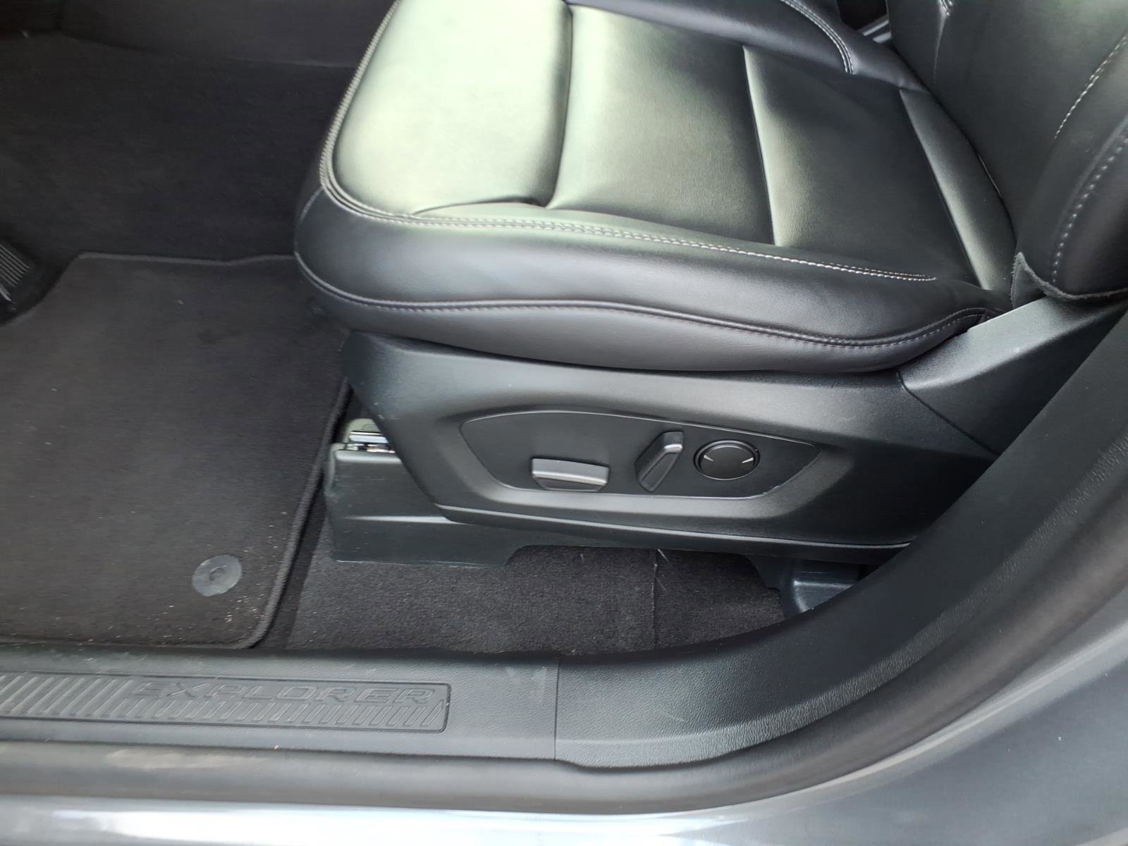 Certified 2024 Ford Explorer XLT w/ Equipment Group 202A image 12