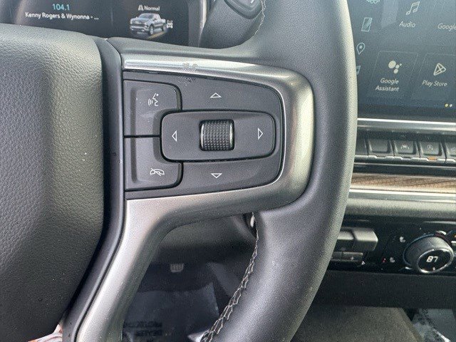 Used 2025 Chevrolet Silverado 1500 LT image 17