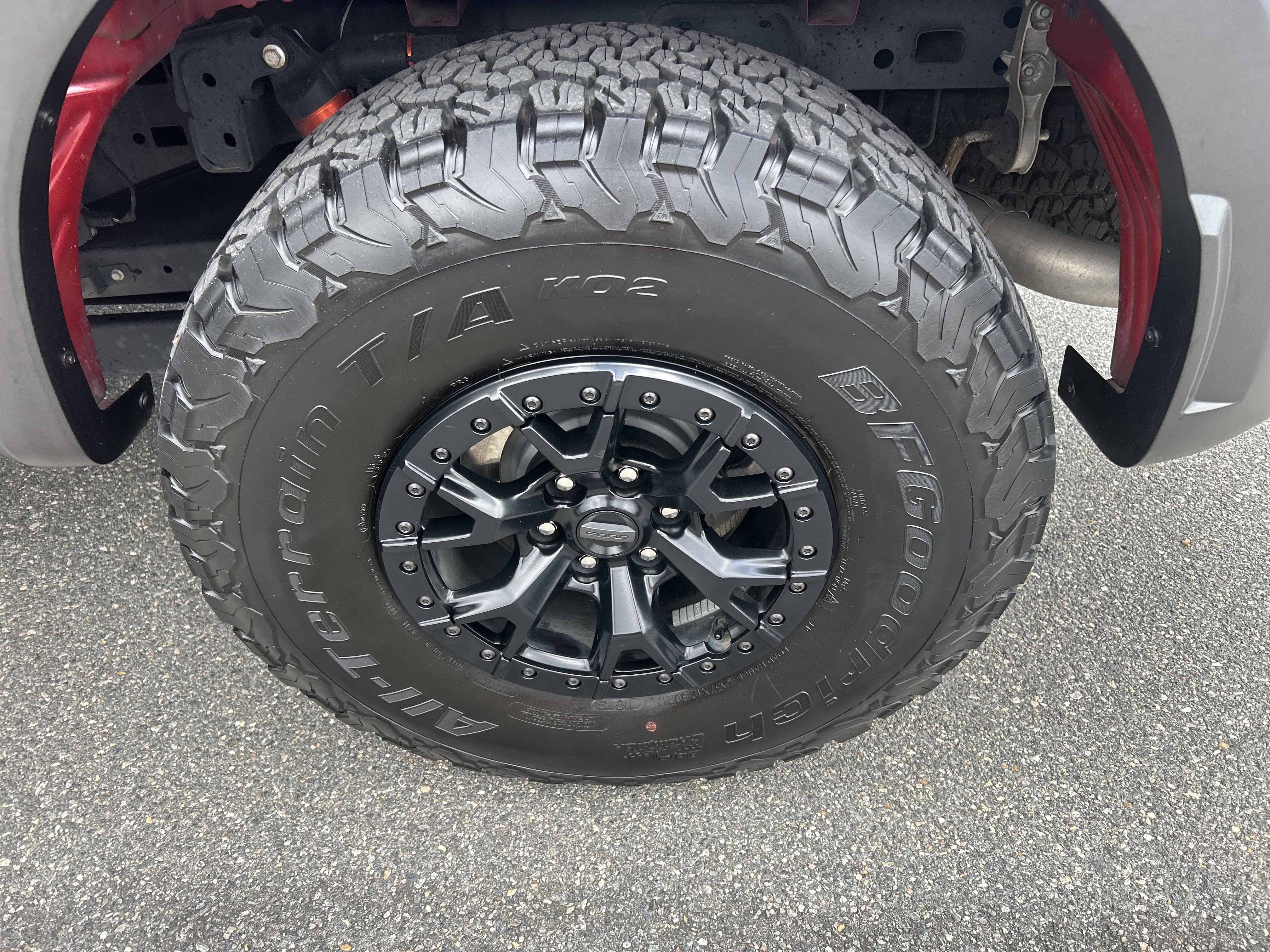 Certified 2023 Ford F150 Raptor w/ Raptor 37 Performance Package AWD/4WD image 16