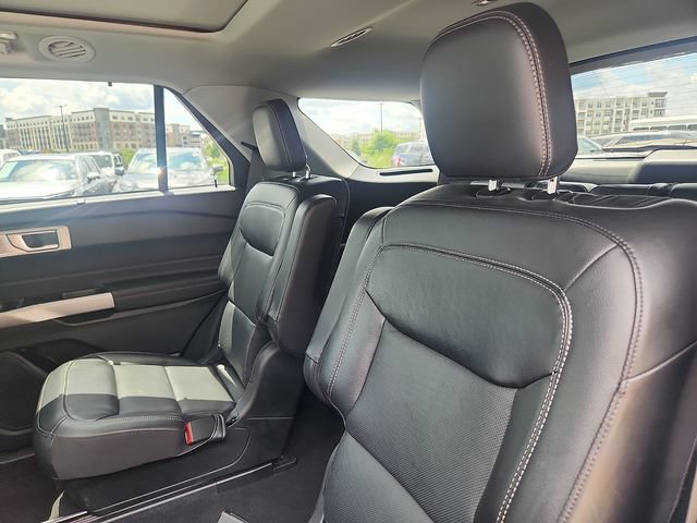 Certified 2024 Ford Explorer Limited w/ Limited Technology Package AWD/4WD image 25