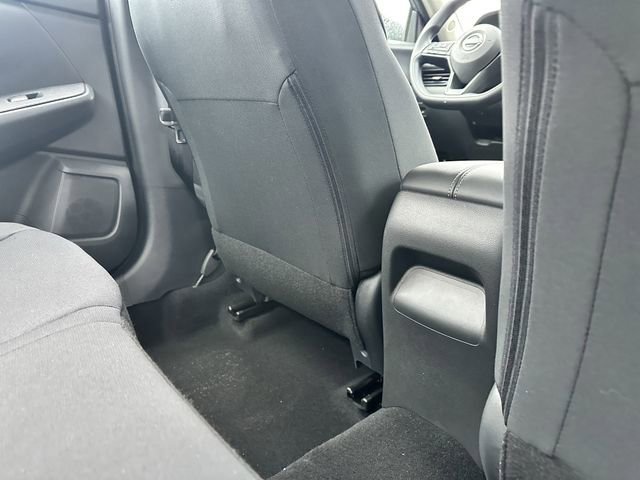 Used 2025 Nissan Sentra S FWD image 39