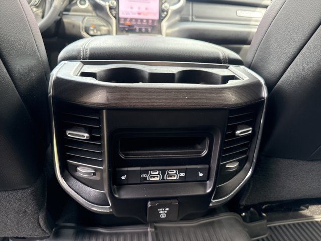 Used 2025 RAM 2500 Laramie AWD/4WD image 22