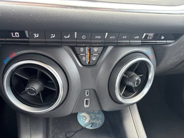 Used 2020 Chevrolet Blazer LT FWD image 20