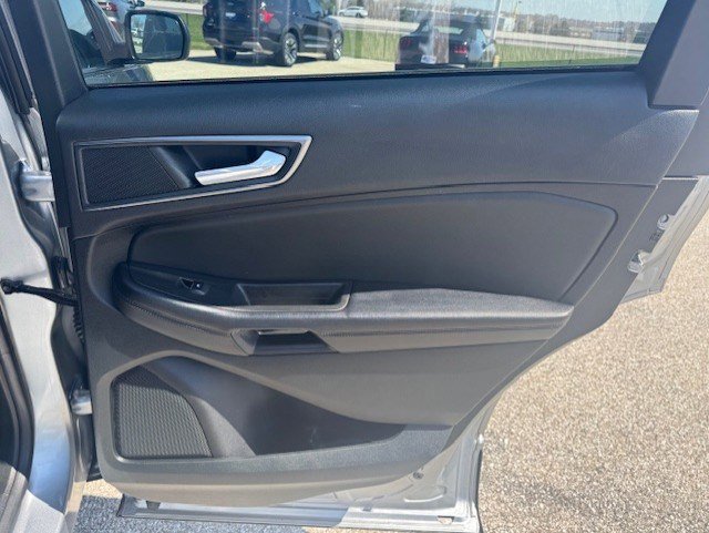 Certified 2022 Ford Edge SE image 30