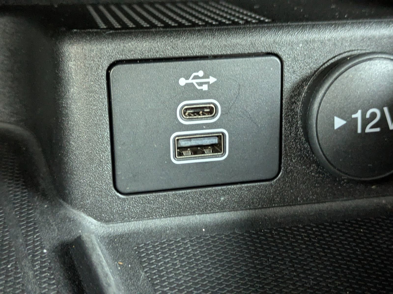 Certified 2025 Ford Escape Platinum image 27