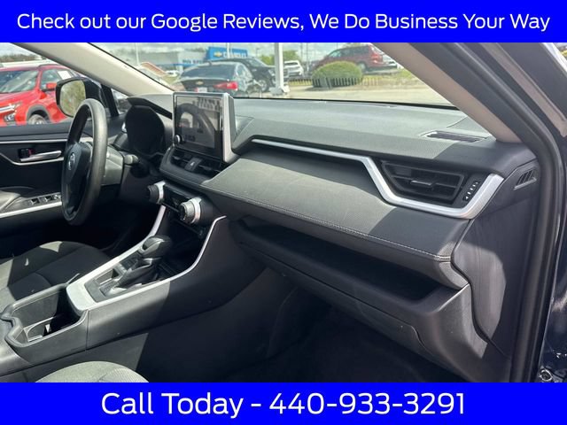 Used 2024 Toyota RAV4 XLE AWD/4WD image 27
