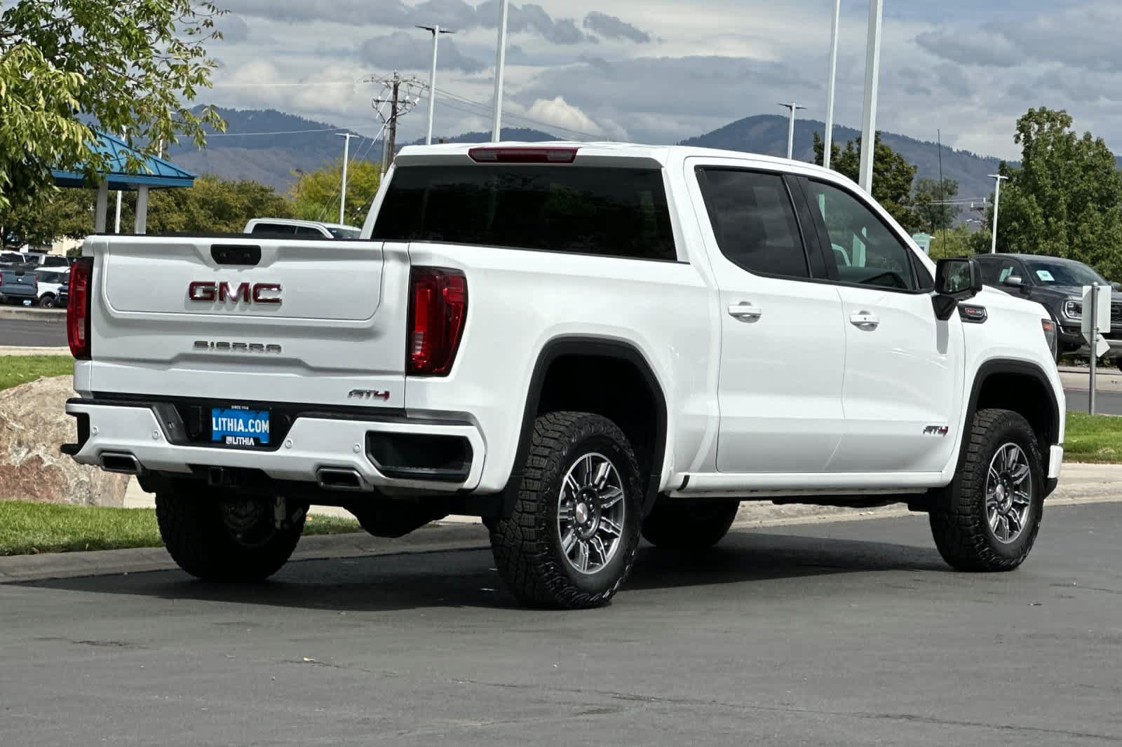 Used 2026 GMC Sierra 1500 AT4 AWD/4WD image 2