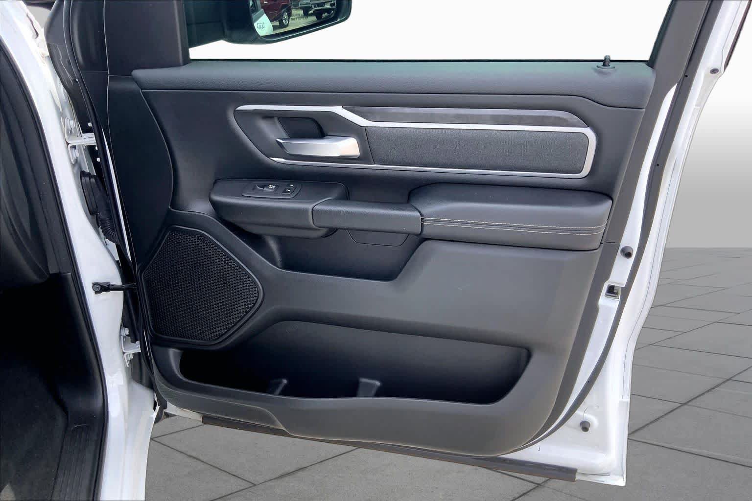 Used 2022 RAM 1500 Big Horn w/ Night Edition RWD image 23