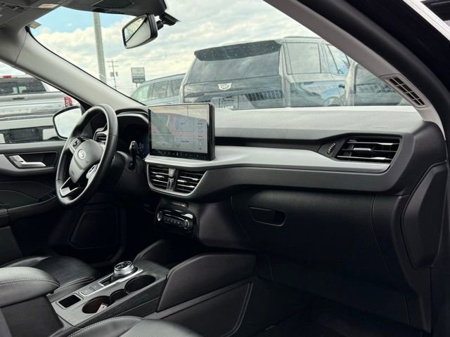 Certified 2024 Ford Escape Platinum image 19