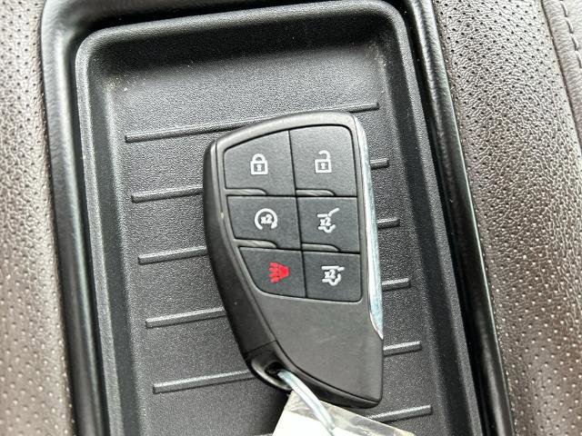 Used 2021 GMC Yukon SLT w/ SLT Luxury Plus Package image 15