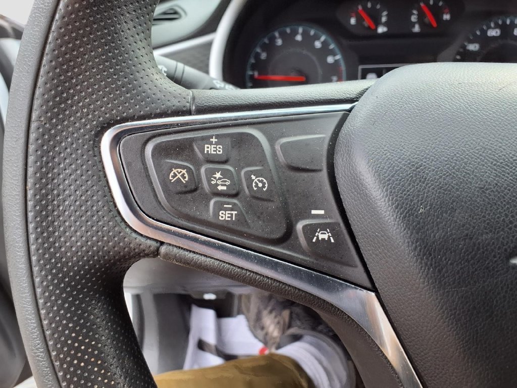 Used 2023 Chevrolet Malibu LT FWD image 18