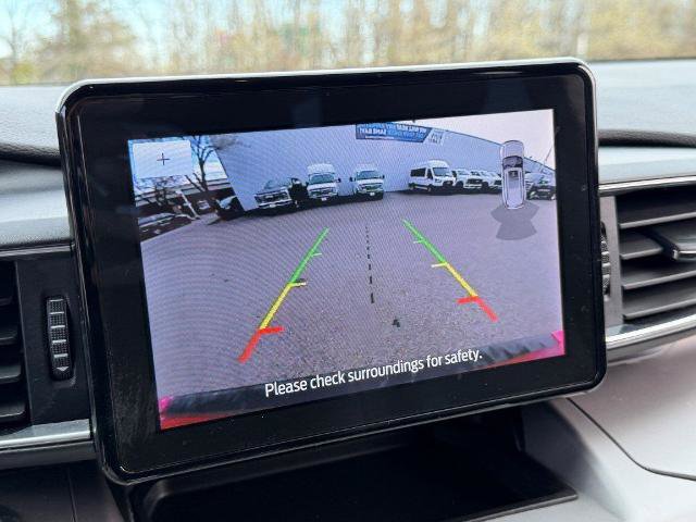 Certified 2022 Ford Explorer XLT w/ Equipment Group 202A image 16