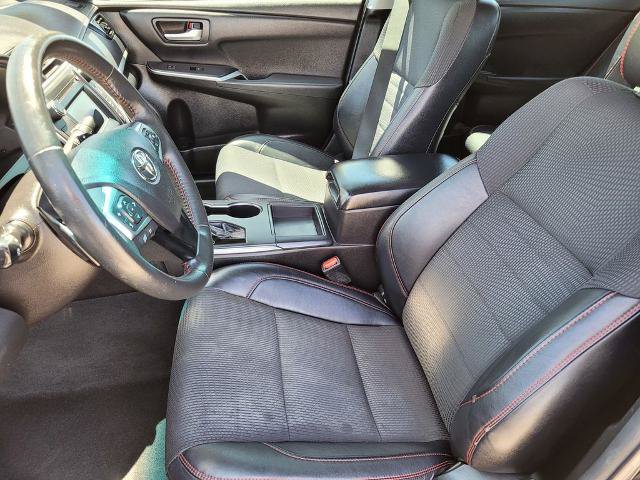 Used 2017 Toyota Camry SE FWD image 16