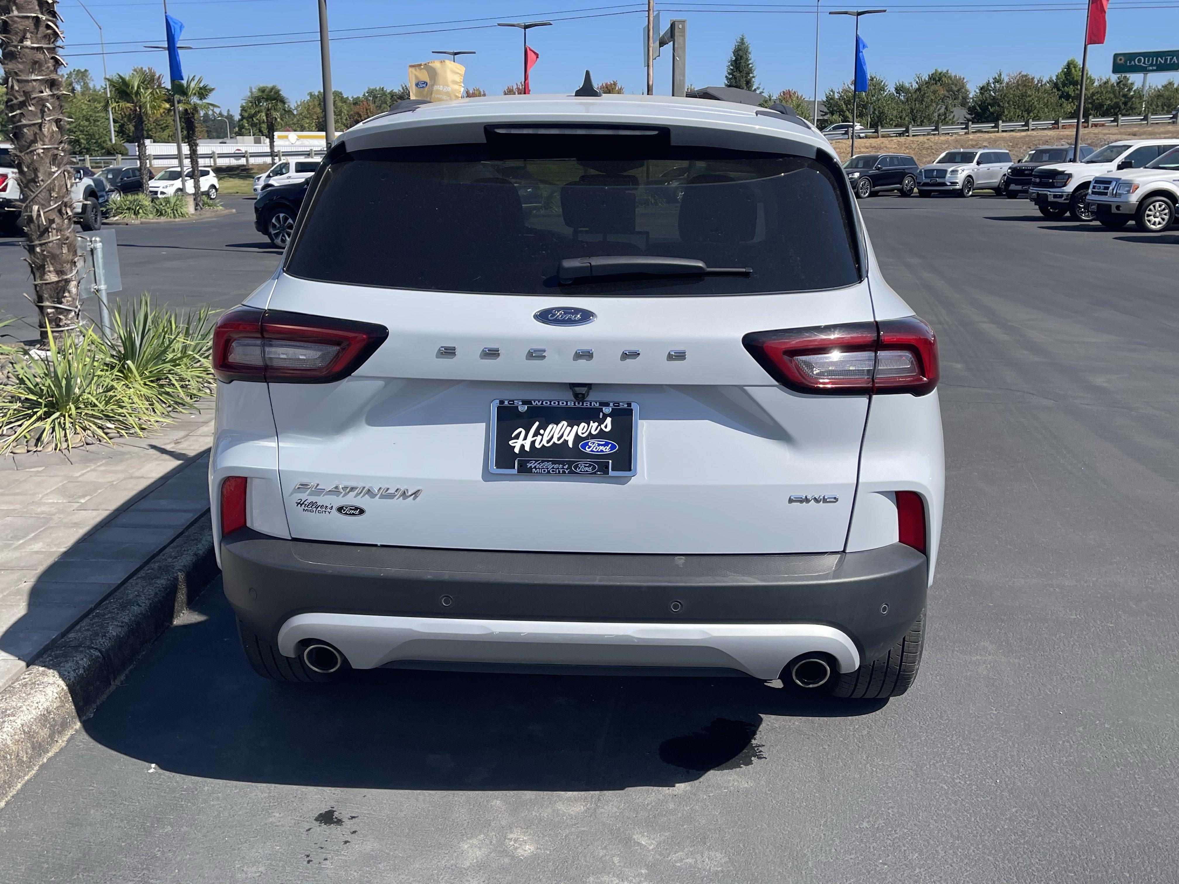 Certified 2025 Ford Escape Platinum AWD/4WD image 4