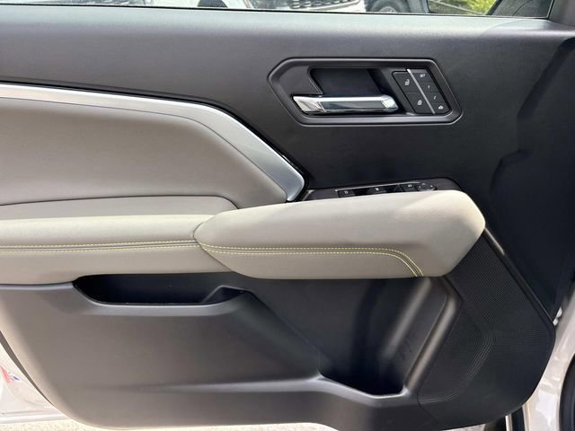 Used 2026 Chevrolet Colorado ZR2 w/ Technology Package AWD/4WD image 23