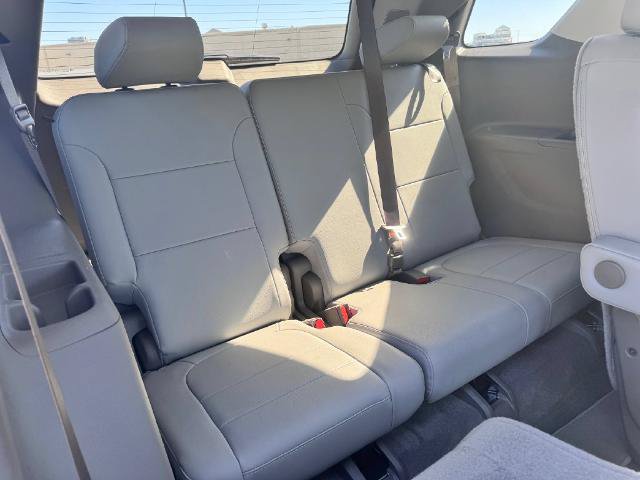 Used 2020 Chevrolet Traverse Premier FWD image 19