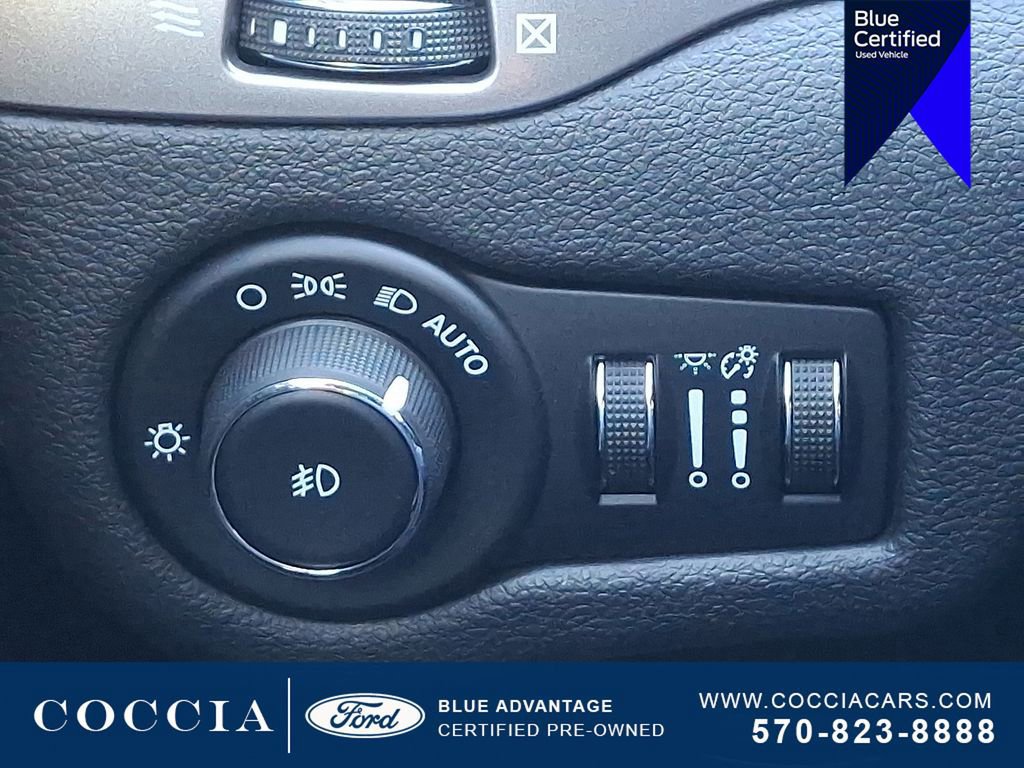 Used 2019 Jeep Cherokee Latitude Plus image 25