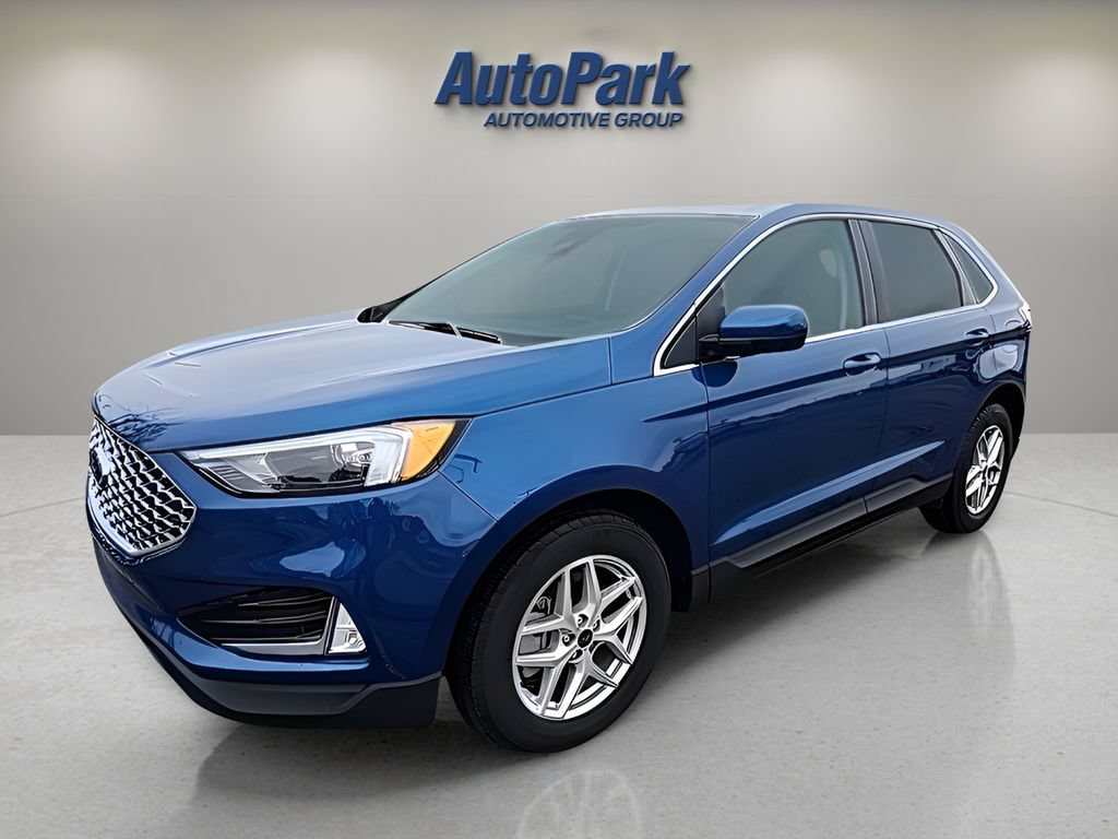 Certified 2023 Ford Edge SEL w/ Convenience Package AWD/4WD image 3