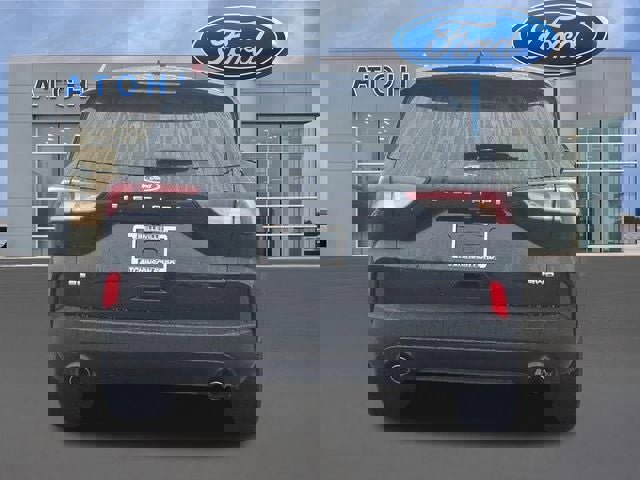 Certified 2022 Ford Escape SE w/ SE Sport Appearance Package image 6