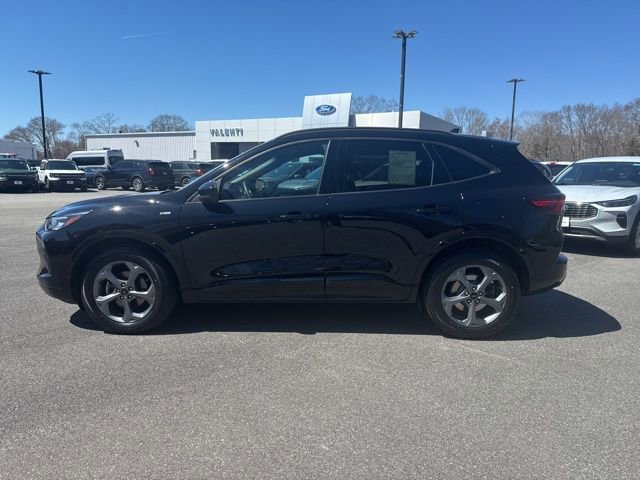 Certified 2023 Ford Escape ST-Line Select w/ Tech Pack #1 AWD/4WD image 6