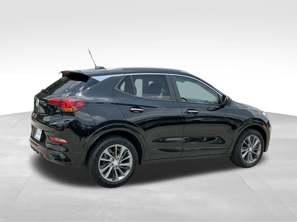 Used 2023 Buick Encore GX Select w/ Sport Touring Package FWD image 11