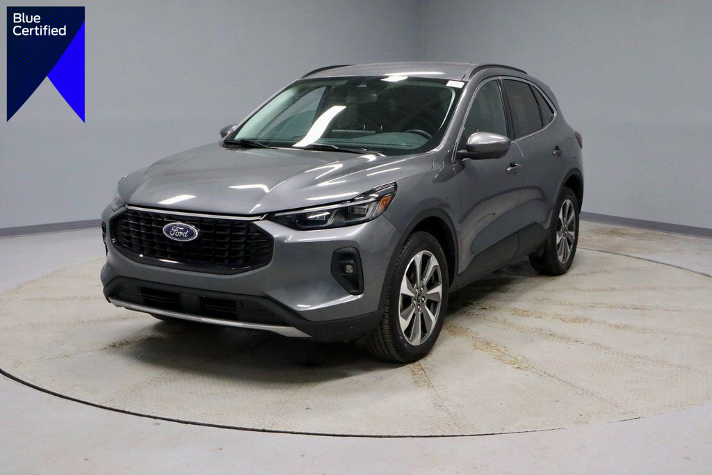Certified 2024 Ford Escape Platinum AWD/4WD image 1