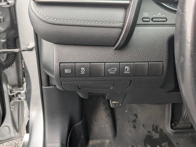 Used 2019 Toyota Camry SE FWD image 12