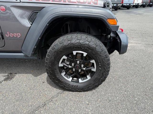 Used 2025 Jeep Wrangler Unlimited Rubicon AWD/4WD image 8