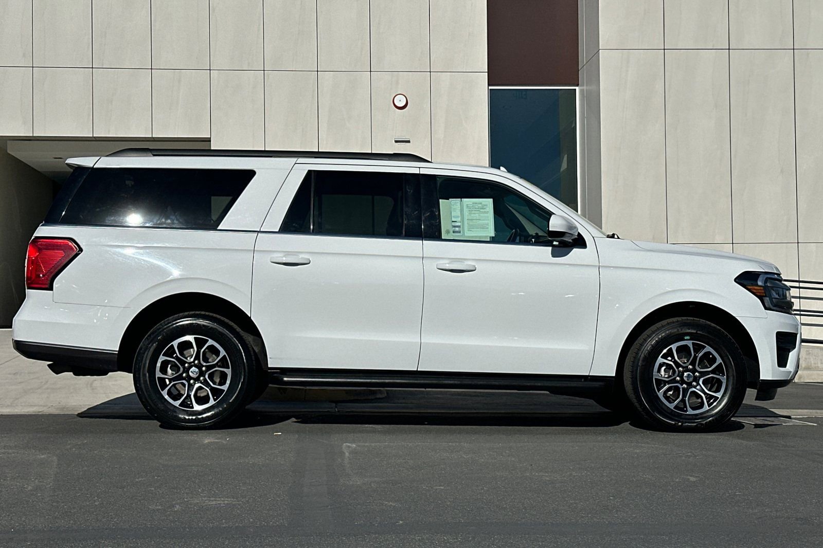 Certified 2024 Ford Expedition Max XLT RWD image 2