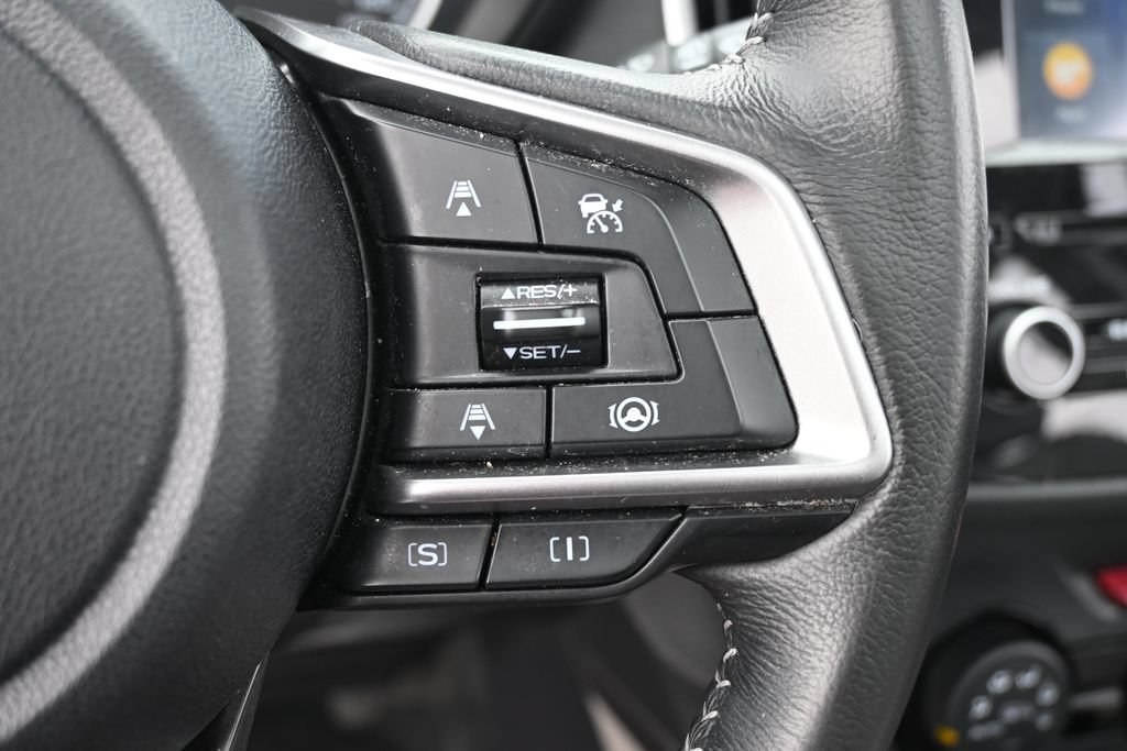 Used 2022 Subaru Forester Premium AWD/4WD image 31