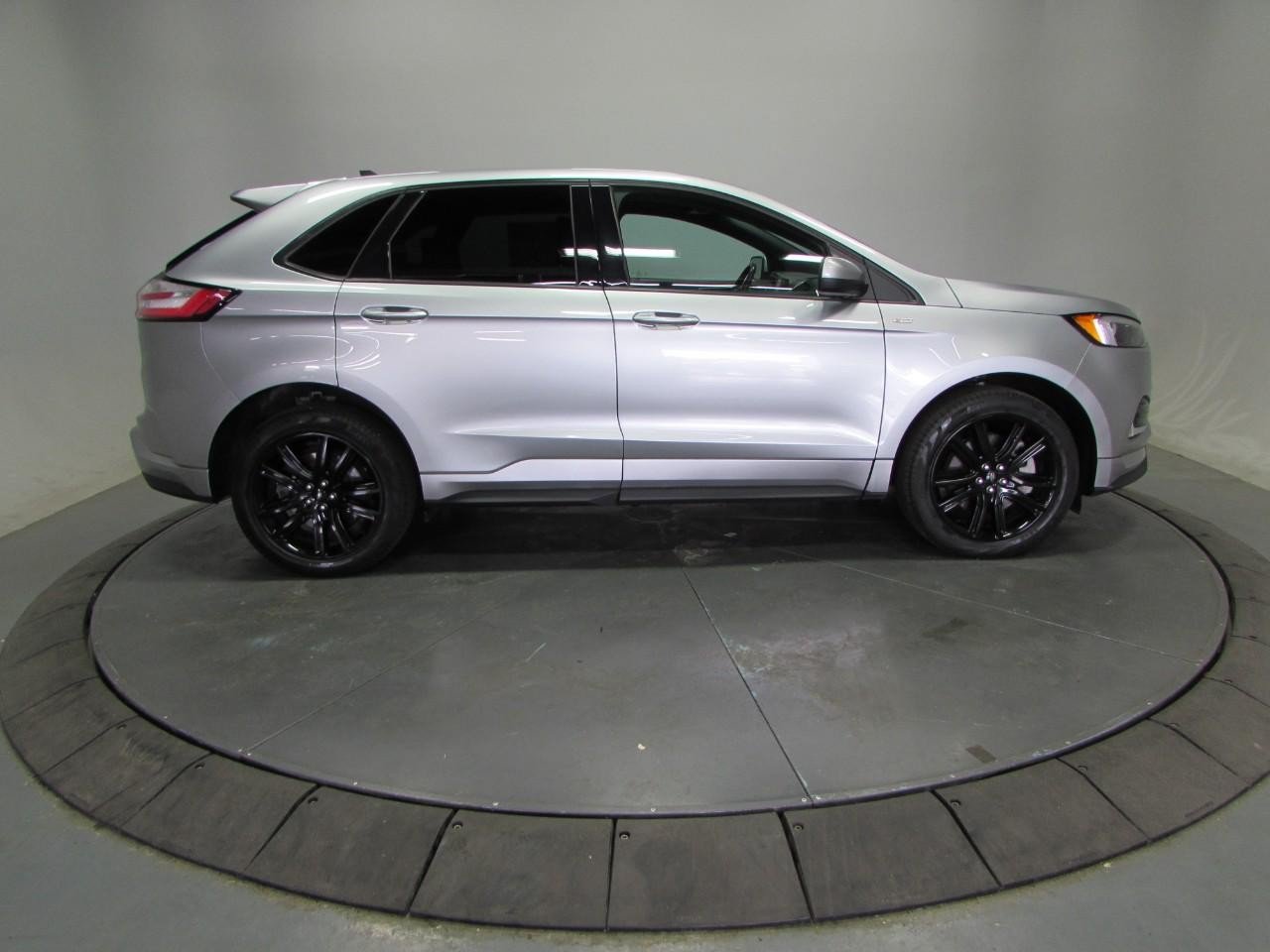 Certified 2024 Ford Edge ST-Line AWD/4WD image 8
