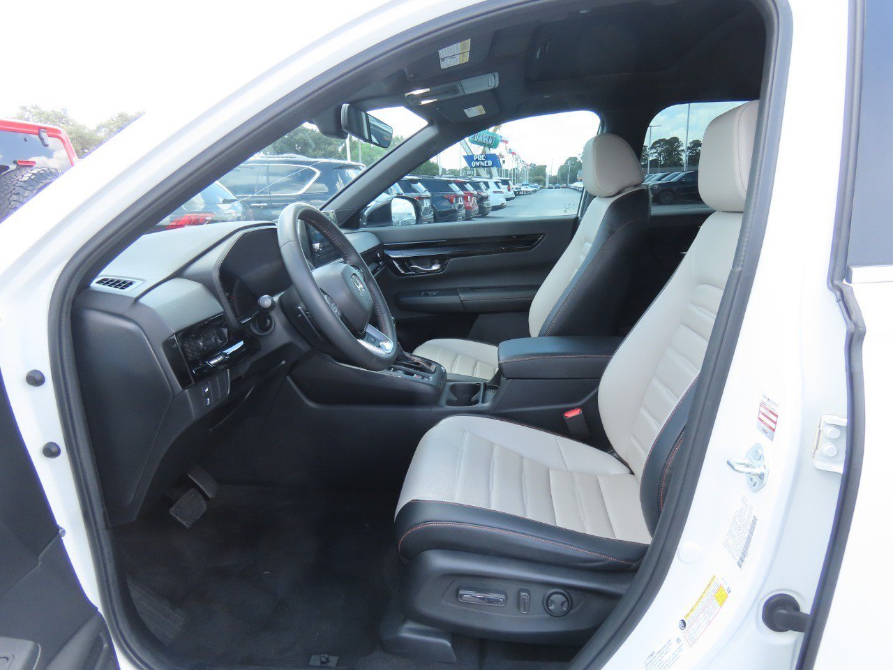 Used 2025 Honda CR-V Sport Touring image 26