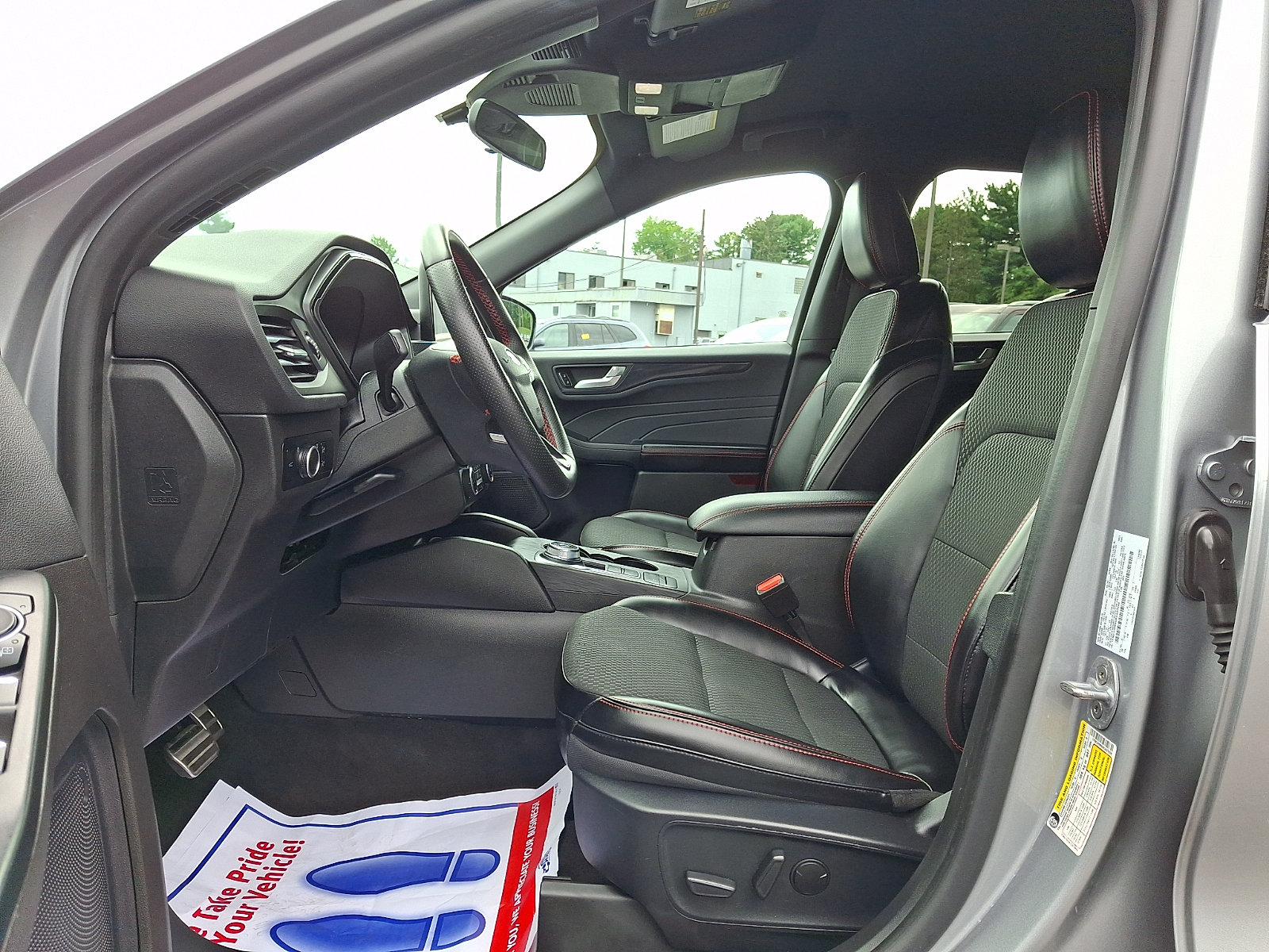 Certified 2024 Ford Escape ST-Line AWD/4WD image 14