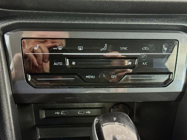 Used 2022 Volkswagen Tiguan SE image 16