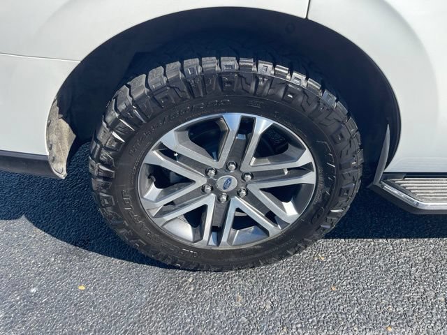 Certified 2022 Ford Expedition XLT RWD image 9