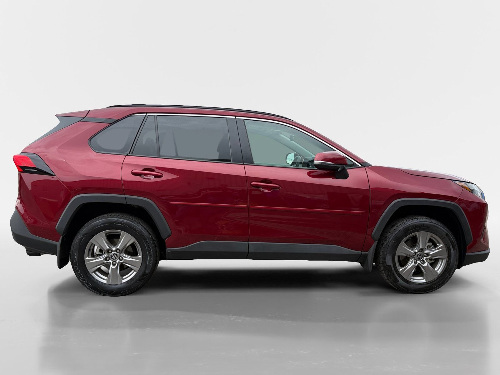 Used 2023 Toyota RAV4 XLE w/ Convenience Package AWD/4WD image 8