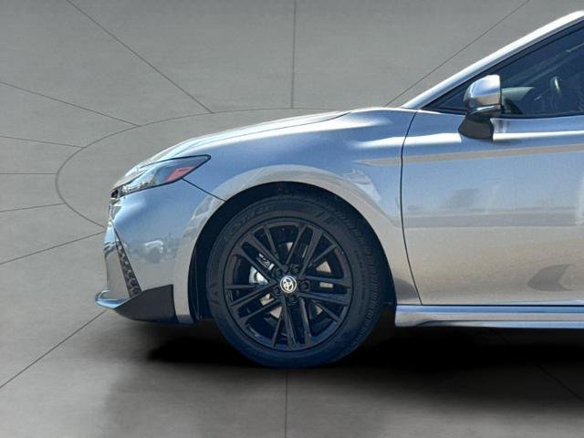 Used 2025 Toyota Camry SE FWD image 23
