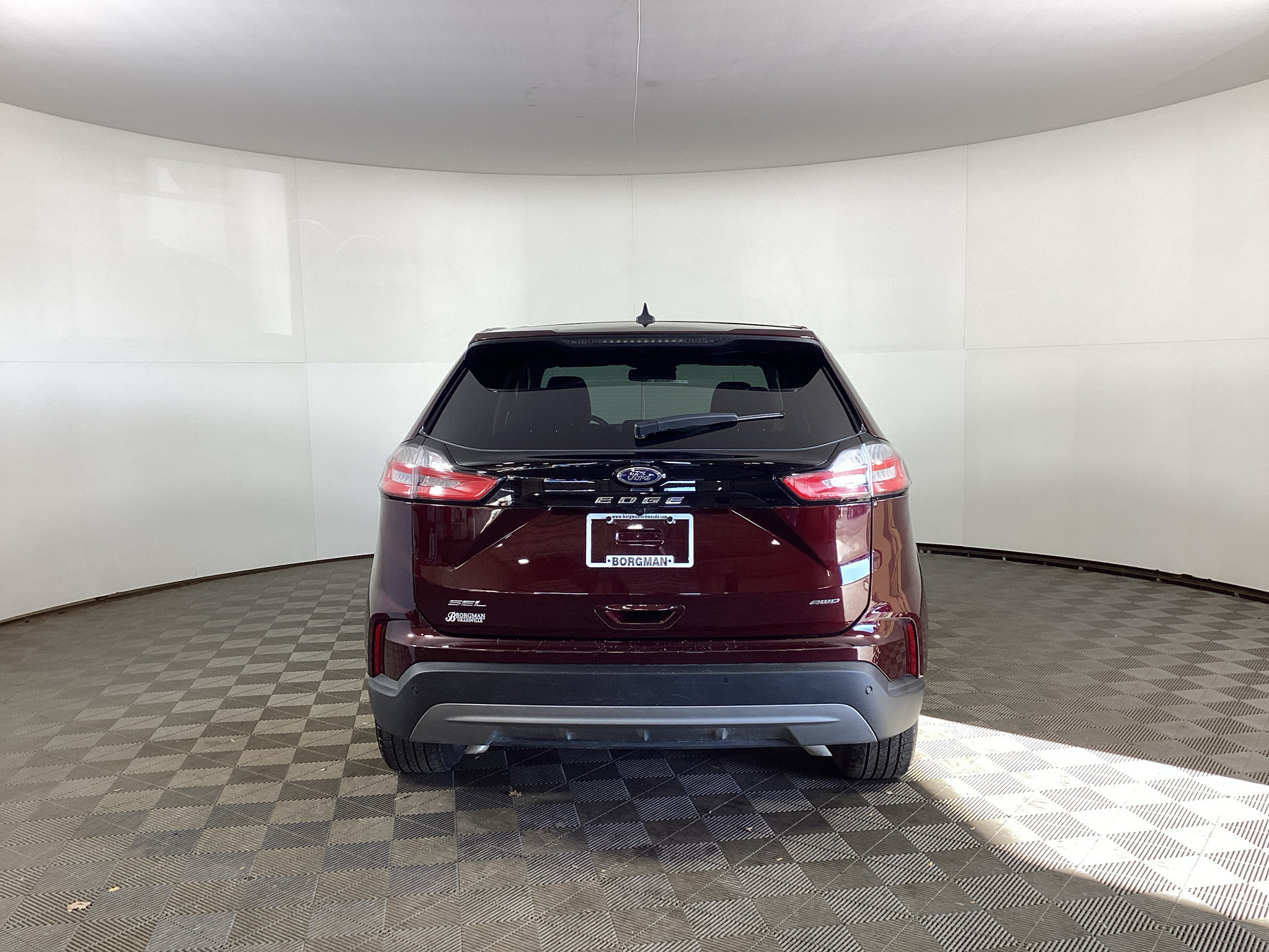 Certified 2024 Ford Edge SEL w/ Convenience Package AWD/4WD image 3