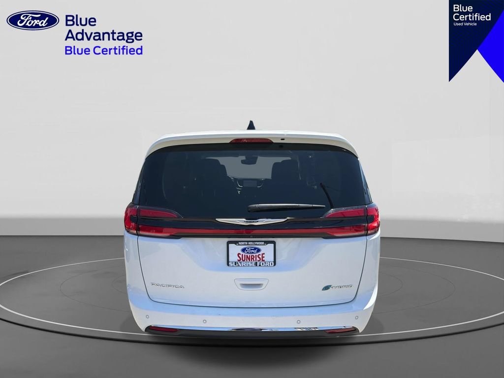 Used 2024 Chrysler Pacifica Limited FWD image 6