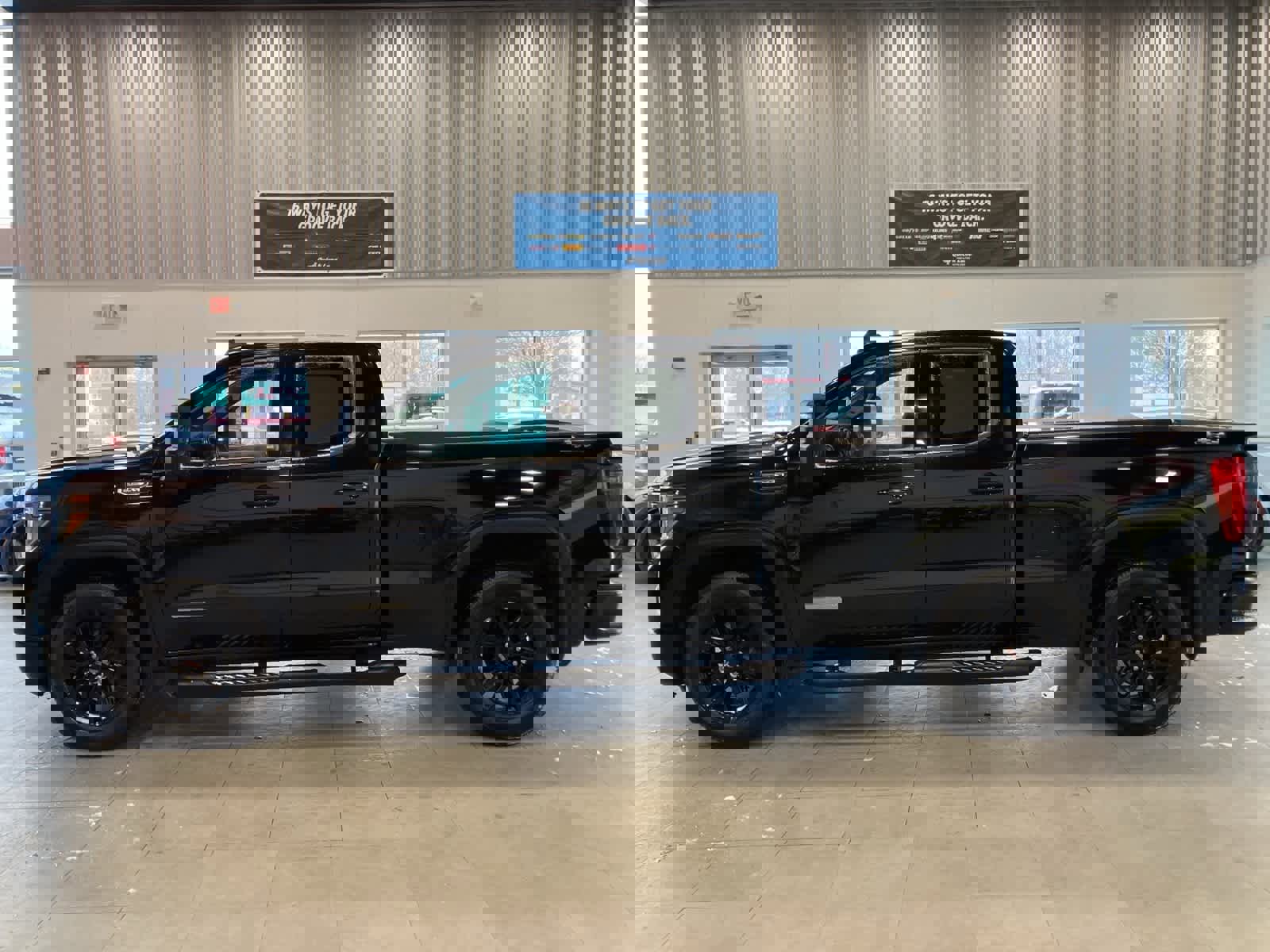 Used 2021 GMC Sierra 1500 Elevation w/ Max Trailering Package image 2