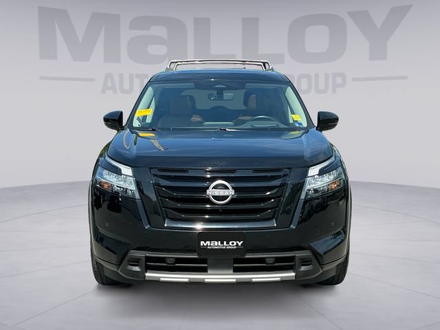 Used 2024 Nissan Pathfinder Platinum AWD/4WD image 8
