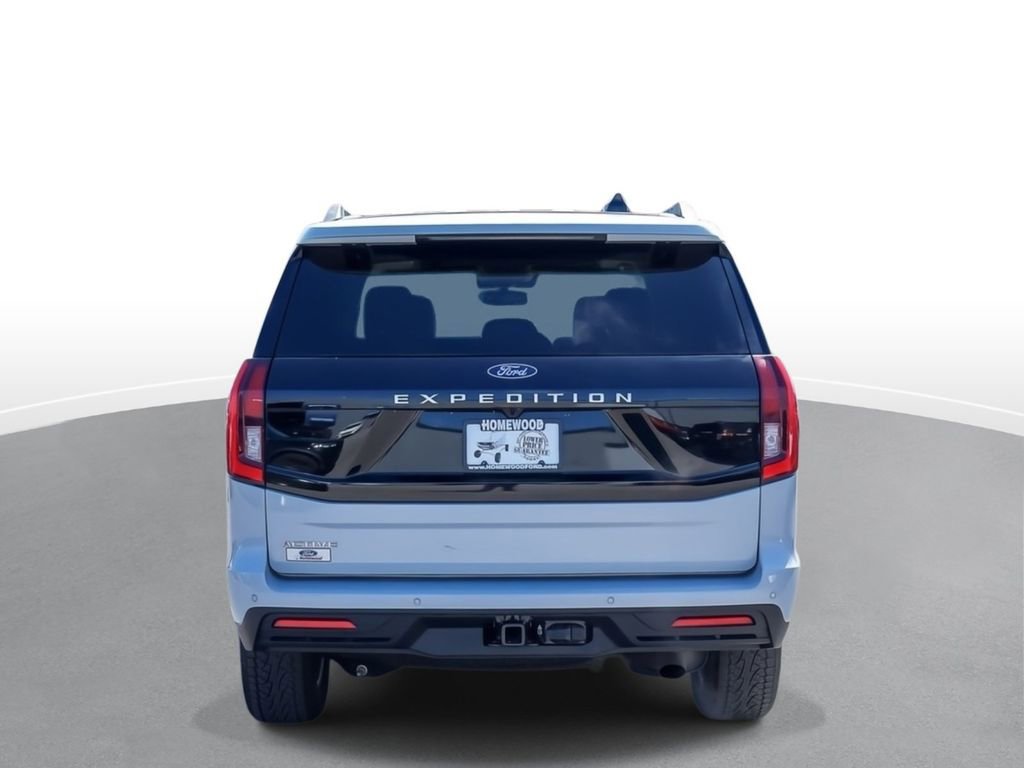 Certified 2025 Ford Expedition Active AWD/4WD image 7
