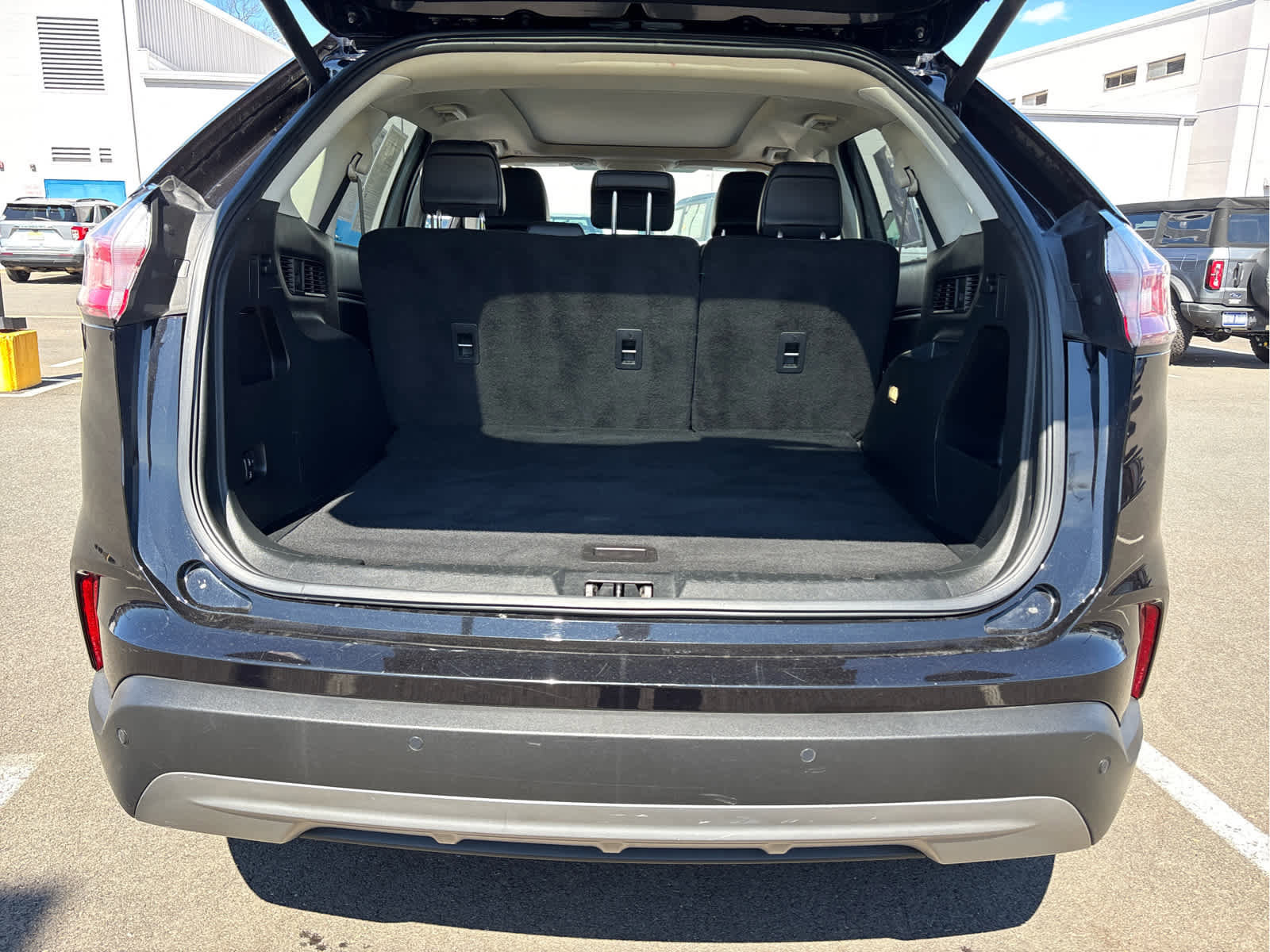 Certified 2023 Ford Edge SEL w/ Convenience Package image 32