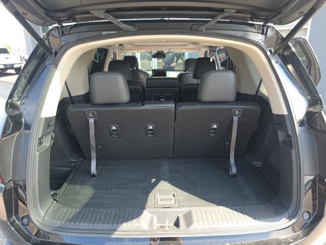 Used 2023 Honda Pilot Touring image 19