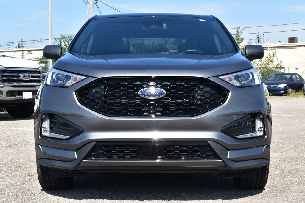 Certified 2024 Ford Edge ST-Line AWD/4WD image 2