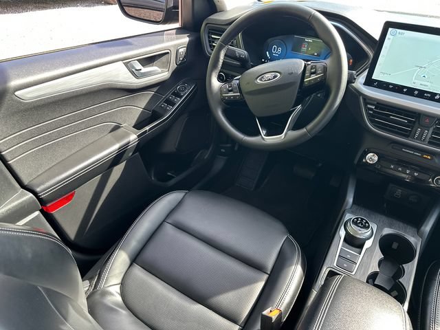 Certified 2025 Ford Escape Platinum AWD/4WD image 22