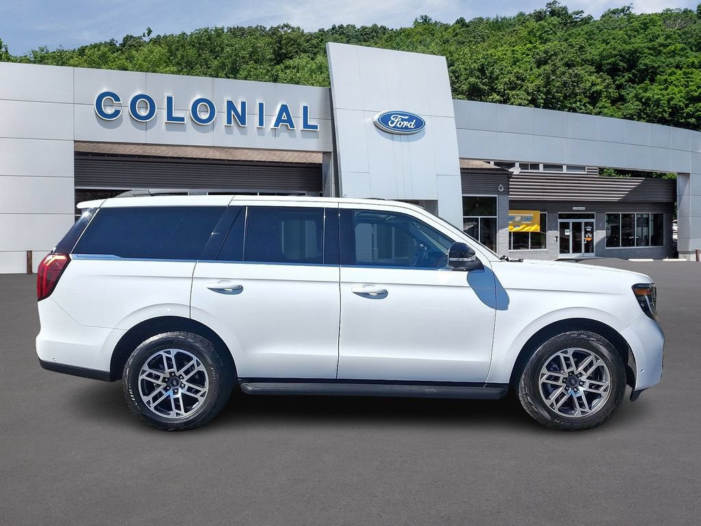 Certified 2025 Ford Expedition Active AWD/4WD image 7