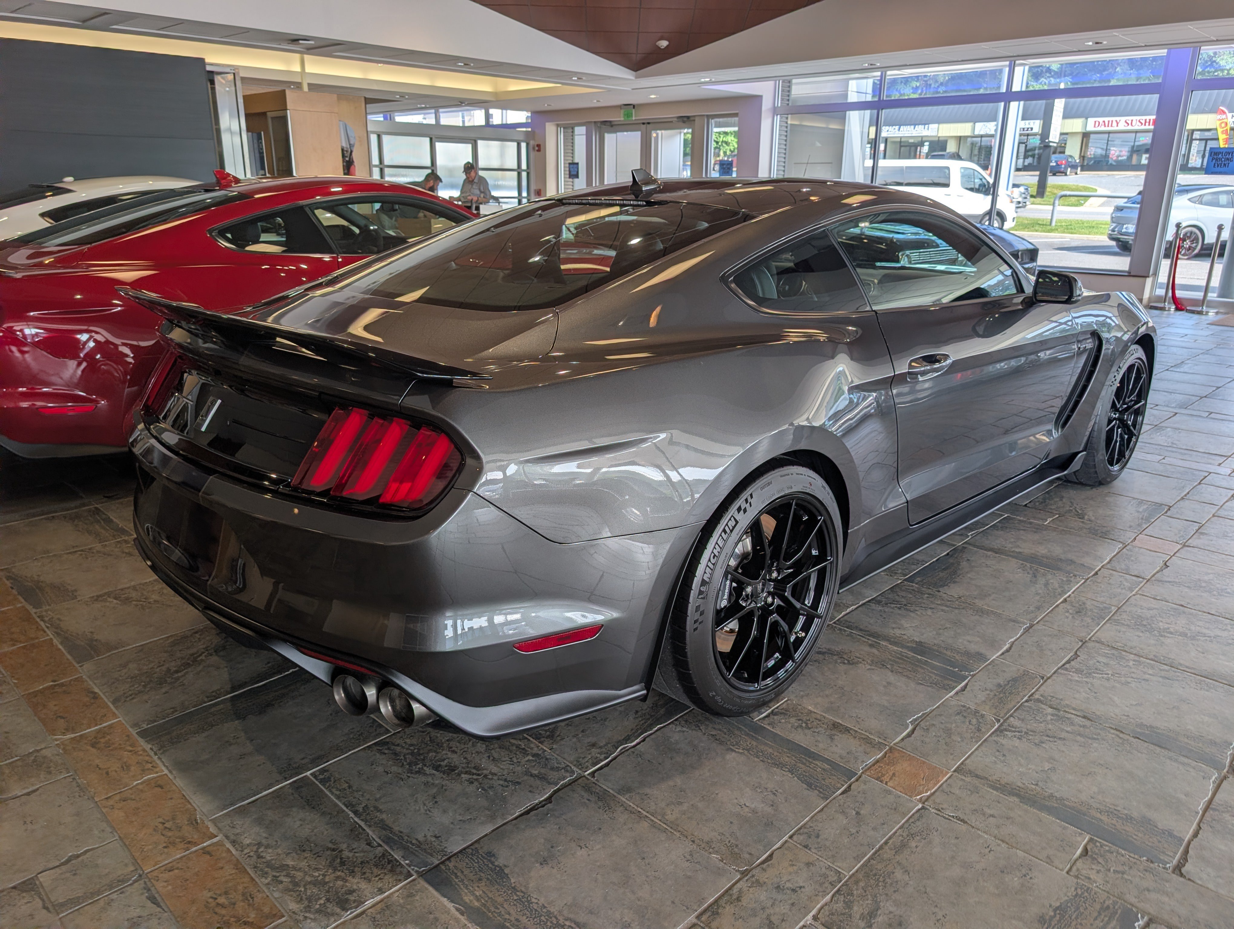 Certified 2020 Ford Mustang Shelby GT350 w/ Technology Package RWD image 6
