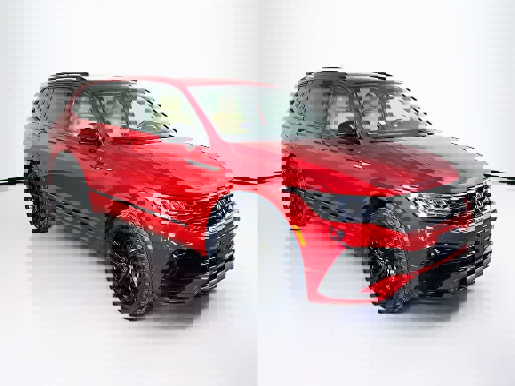 Used 2024 Volkswagen Tiguan SE R-Line image 7