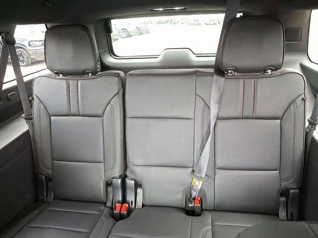 Used 2023 Chevrolet Suburban RST w/ Sport Performance Package image 11